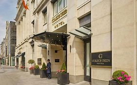 The College Green Dublin Hotel, Autograph Collection